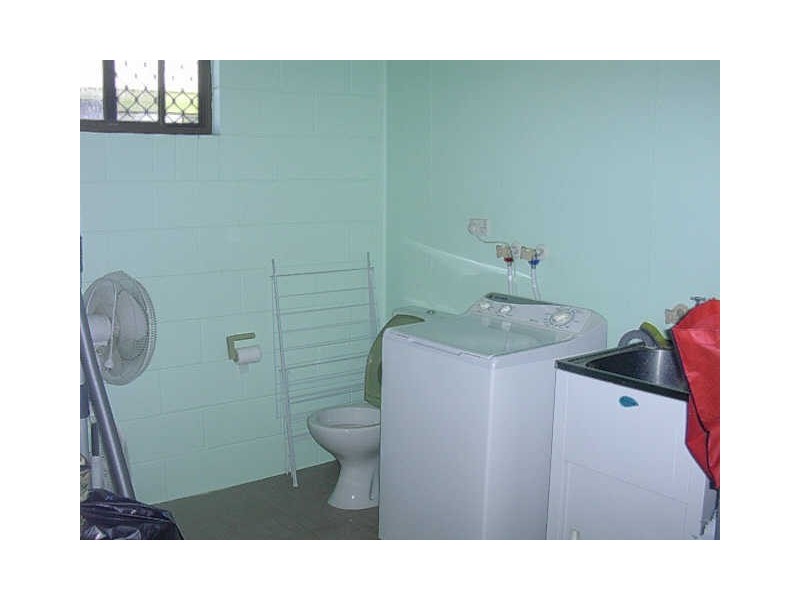 2 Sam Weller Avenue, Gayndah QLD 4625