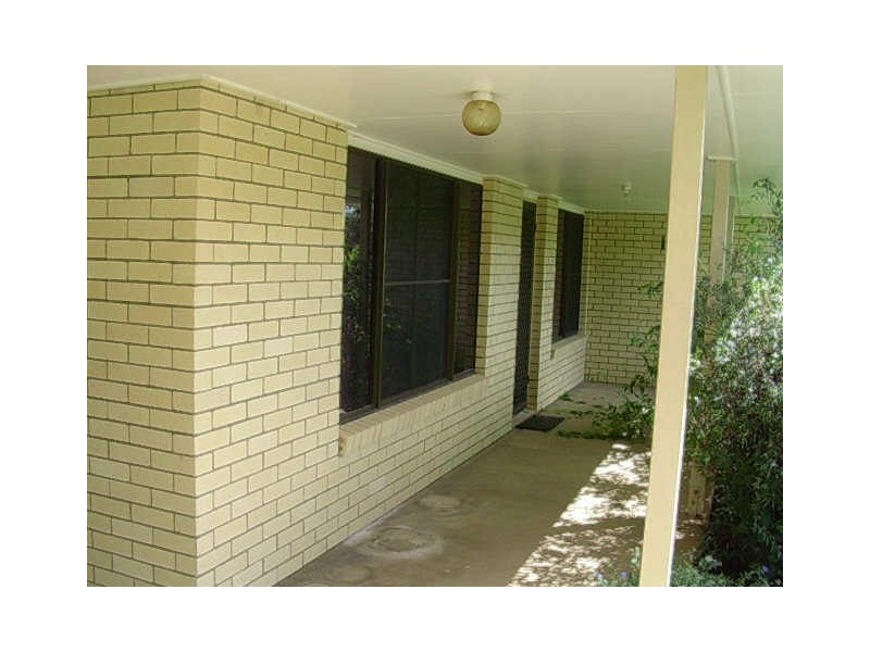 36 PINEAPPLE STREET, Gayndah QLD 4625