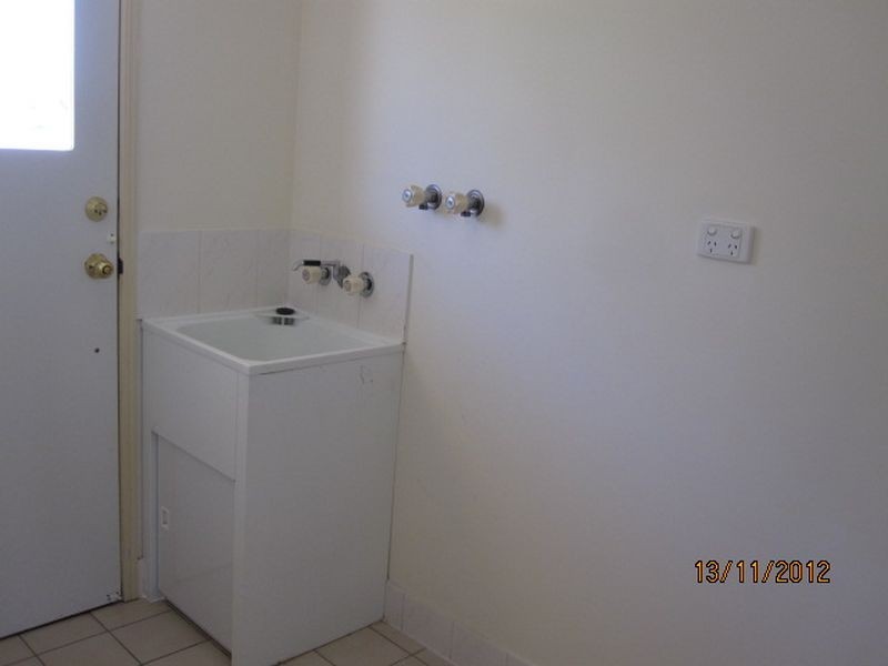 4 Les Baker St, Gayndah QLD 4625