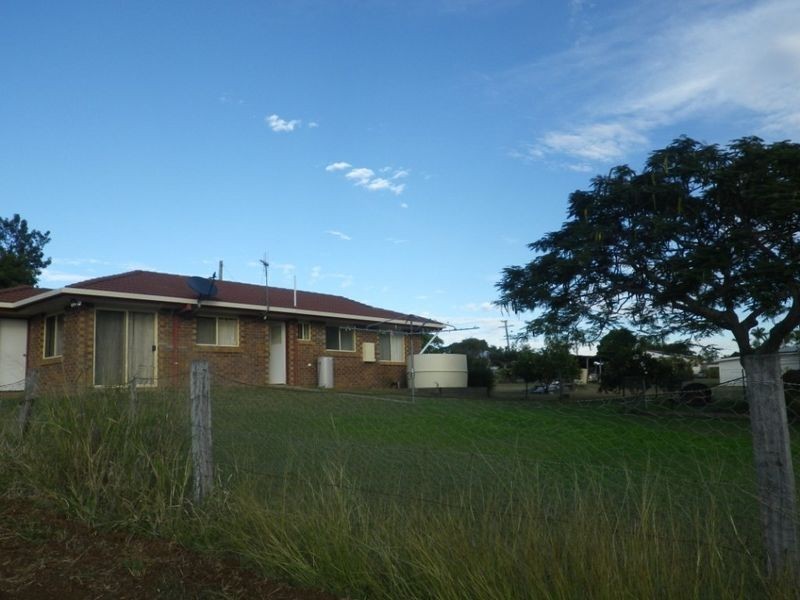 4 Les Baker St, Gayndah QLD 4625