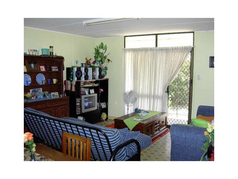 27 ARTHUR  STREET, Gayndah QLD 4625