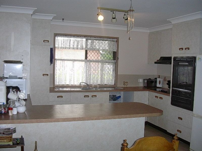 4 Sam Weller Ave, Gayndah QLD 4625