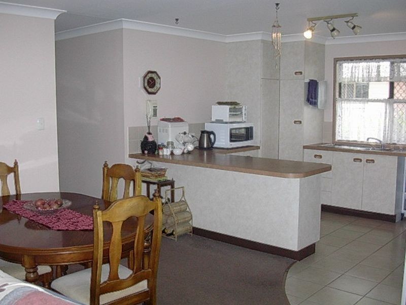 4 Sam Weller Ave, Gayndah QLD 4625