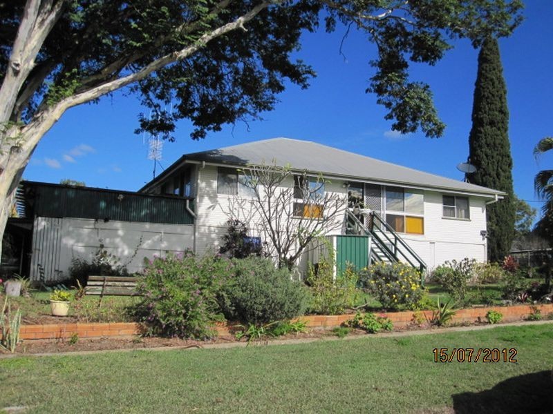11 Mount Rose Street, Eidsvold QLD 4627