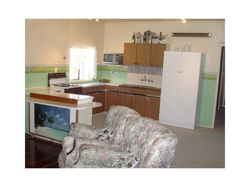 80 MORETON STREET, Eidsvold QLD 4627