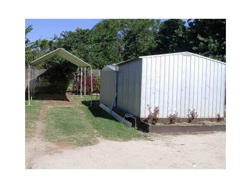 80 MORETON STREET, Eidsvold QLD 4627