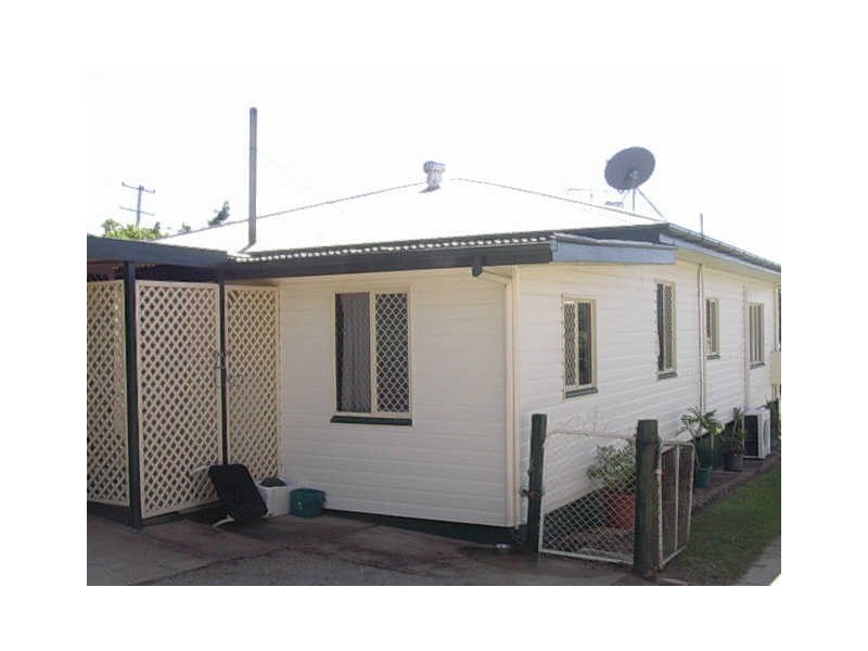 80 MORETON STREET, Eidsvold QLD 4627