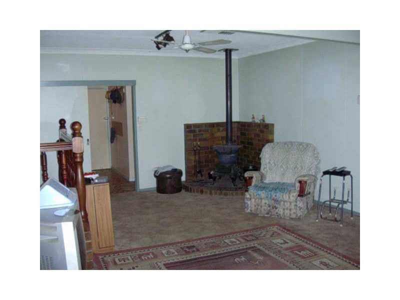 42 Adelong Street, Gayndah QLD 4625