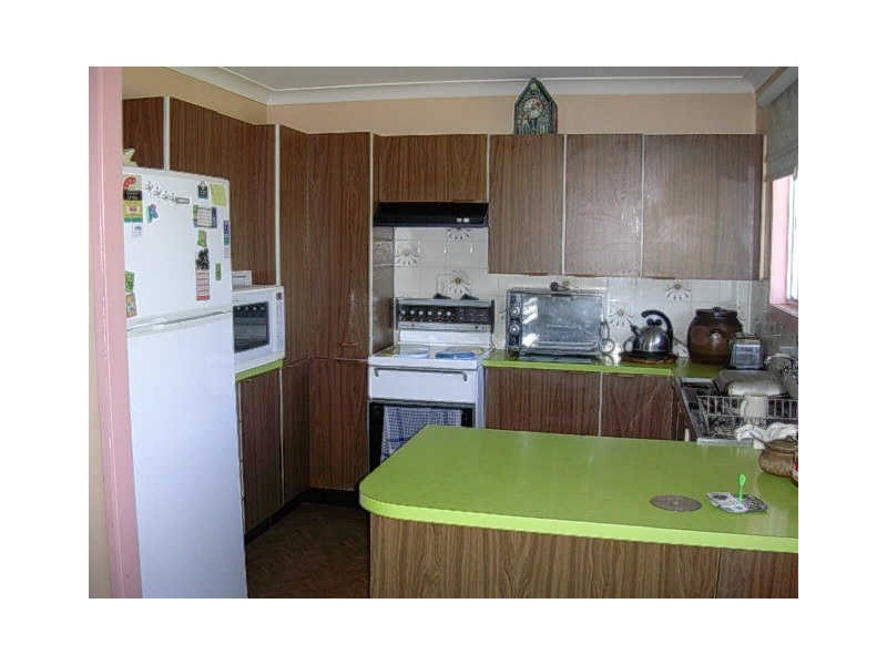 42 Adelong Street, Gayndah QLD 4625