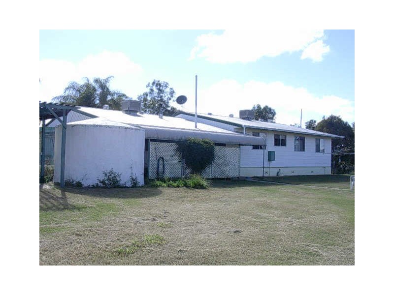 42 Adelong Street, Gayndah QLD 4625