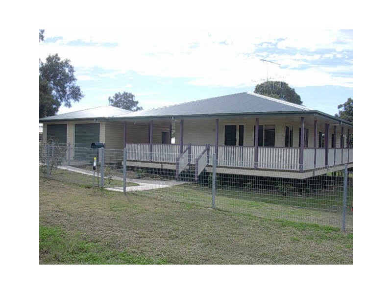 13 GOLDEN SPUR STREET, Eidsvold QLD 4627