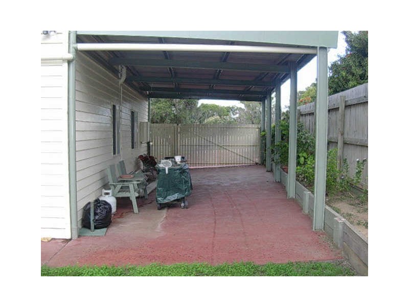 12 Elizabeth Street,, Biggenden QLD 4621