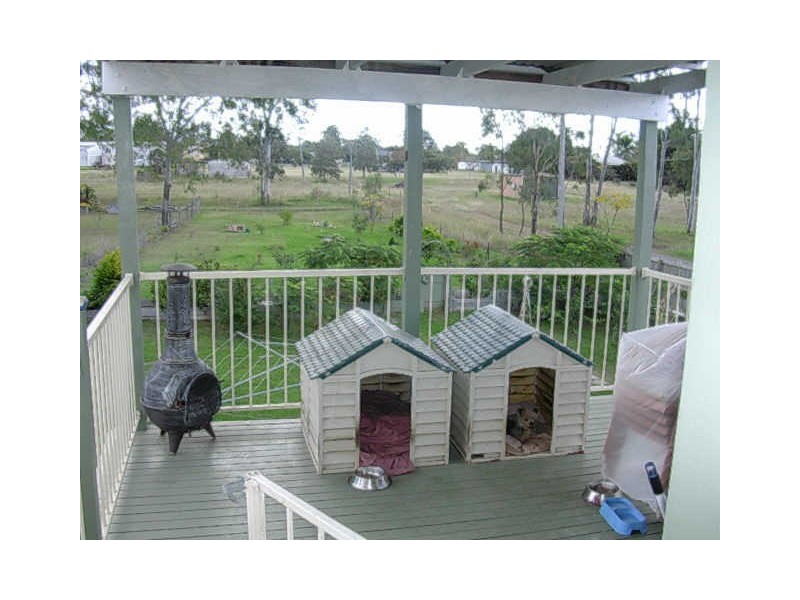 12 Elizabeth Street,, Biggenden QLD 4621