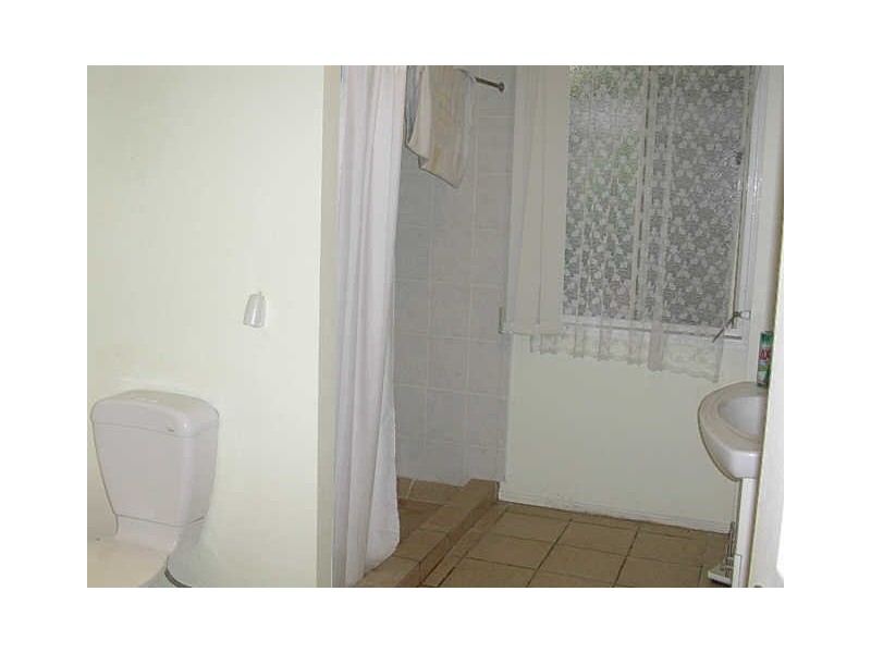 12 Elizabeth Street,, Biggenden QLD 4621