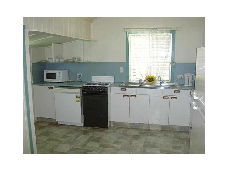 63 Meson Street, Gayndah QLD 4625