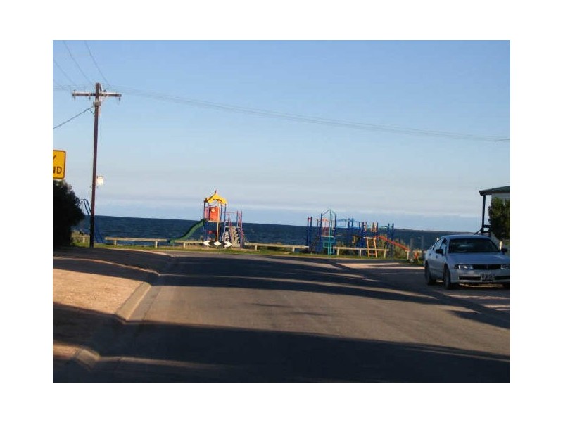 28 Duryea Street, Port Clinton SA 5570