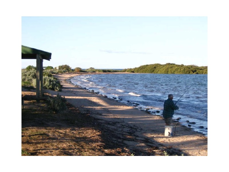 28 Duryea Street, Port Clinton SA 5570