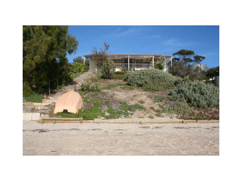 7 Harvey Crescent, Black Point SA 5571