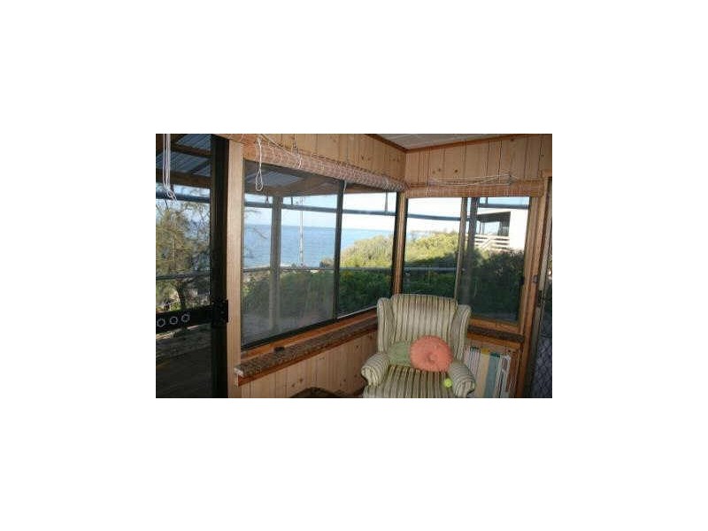 7 Harvey Crescent, Black Point SA 5571