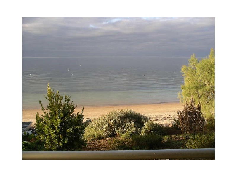 7 Harvey Crescent, Black Point SA 5571