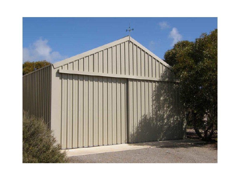 7 Harvey Crescent, Black Point SA 5571