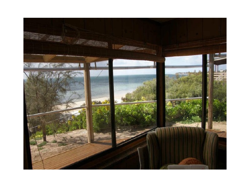 7 Harvey Crescent, Black Point SA 5571