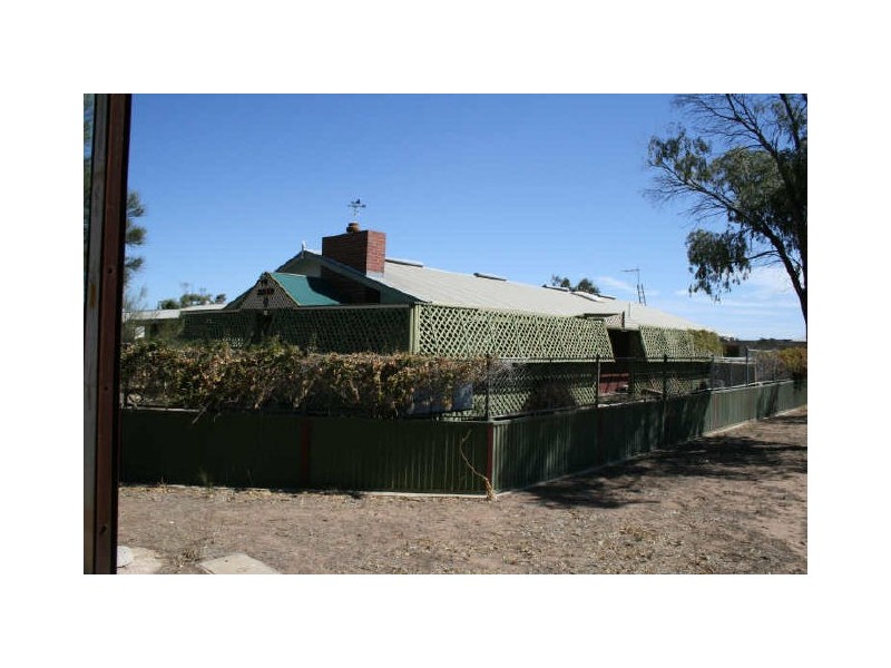 11 Moonta Terrace, Port Clinton SA 5570