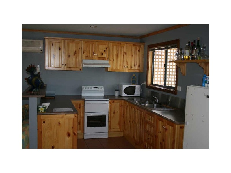 32 Mesnil Drive, Port Clinton SA 5570
