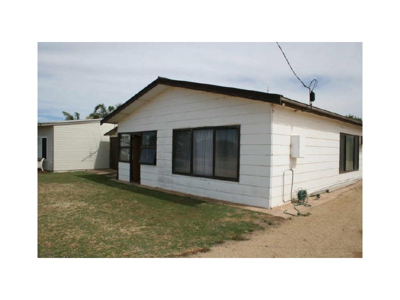 1 B Yoolamardy Parade, Port Clinton SA 5570
