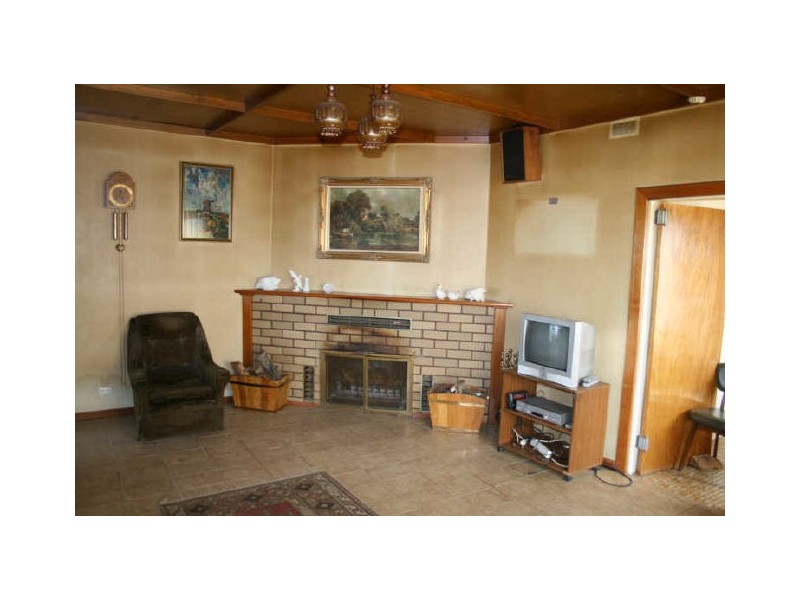 1 B Yoolamardy Parade, Port Clinton SA 5570