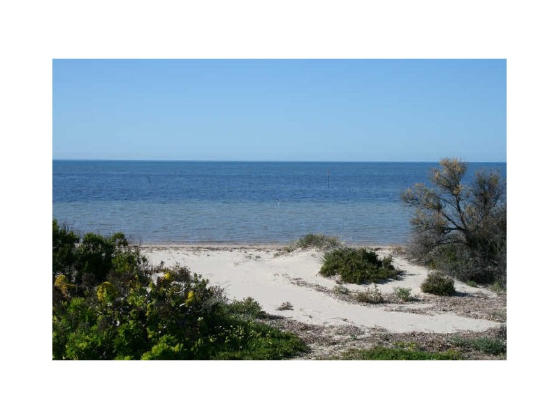 16 Davey Road, Rogues Point SA 5571