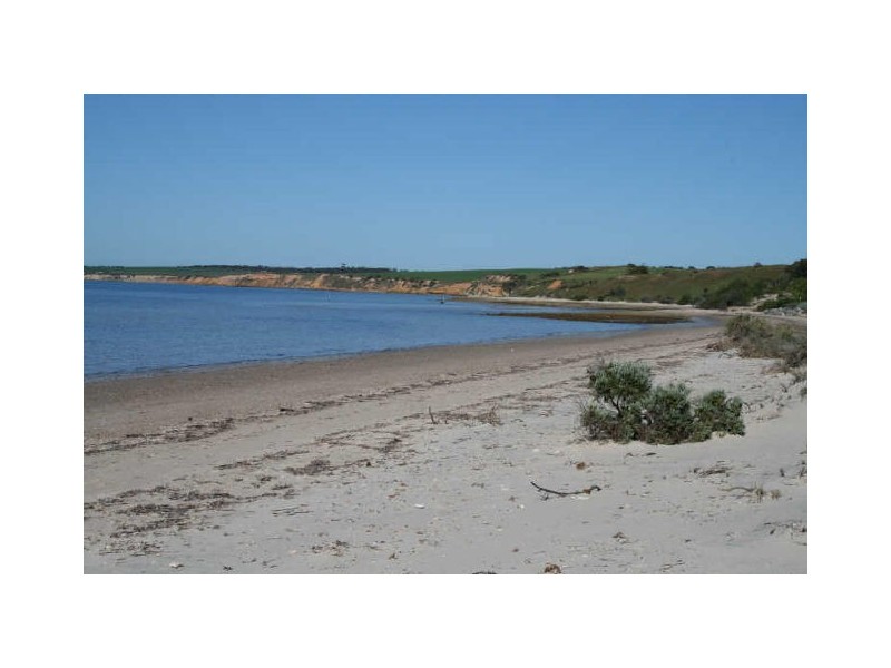 16 Davey Road, Rogues Point SA 5571