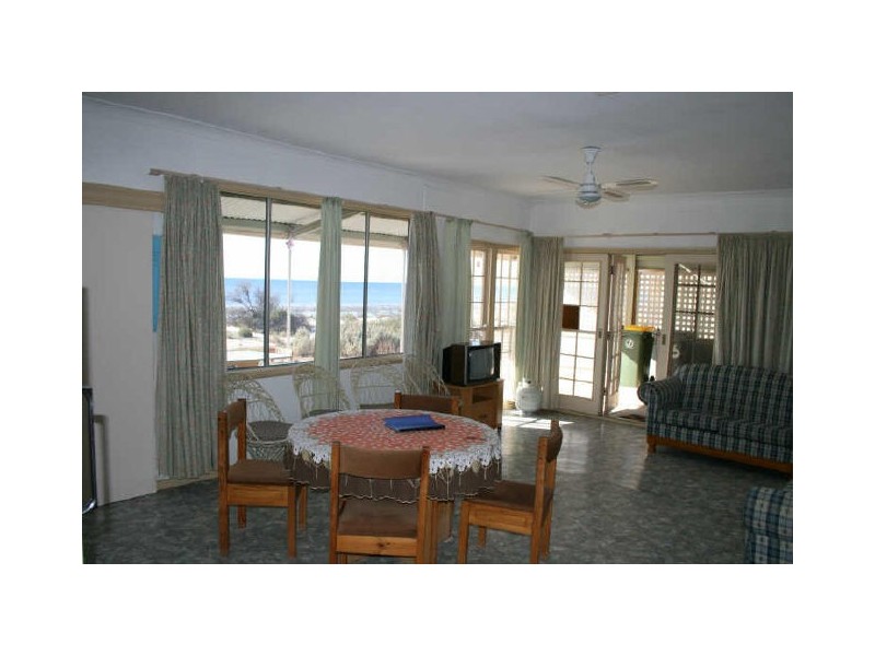 16 Davey Road, Rogues Point SA 5571