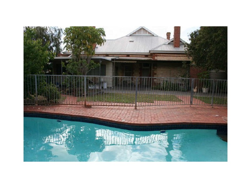 11 Elizabeth Street, Maitland SA 5573