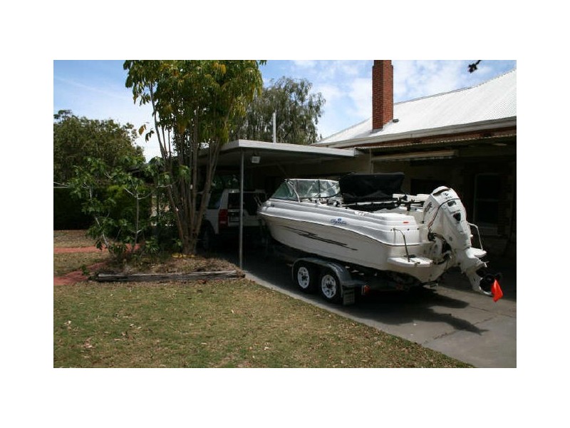 11 Elizabeth Street, Maitland SA 5573