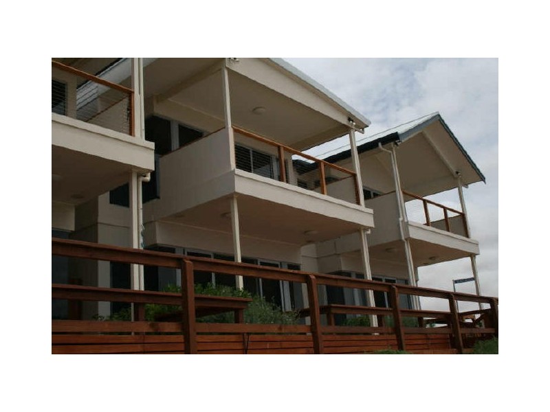 2/151a Harvey Crescent, Black Point SA 5571