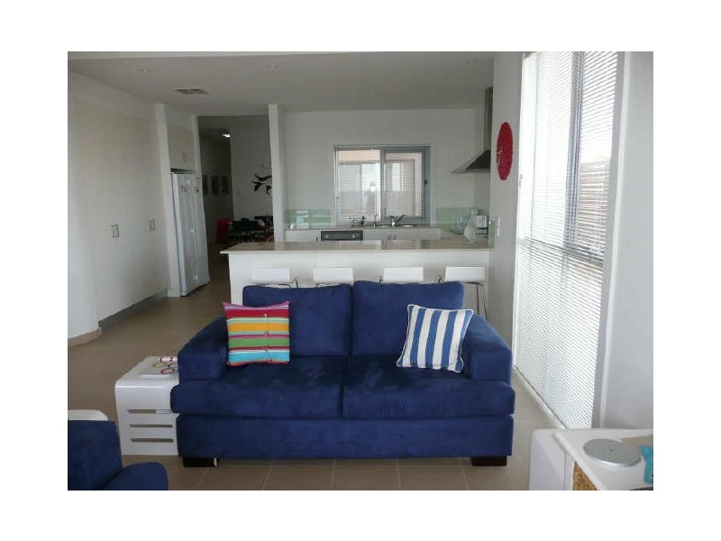 2/151a Harvey Crescent, Black Point SA 5571