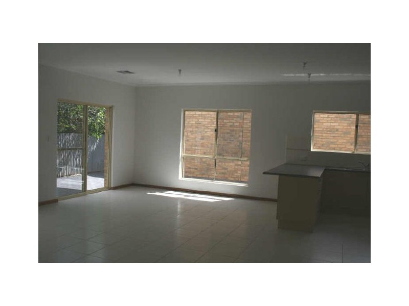 Unit 2/11 Second Street, Ardrossan SA 5571