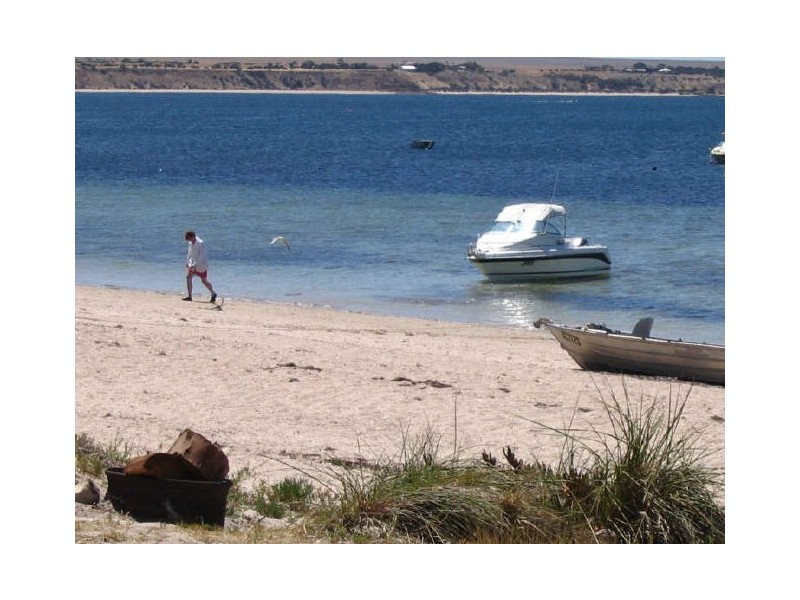 85 Black Point Drive, Black Point SA 5571