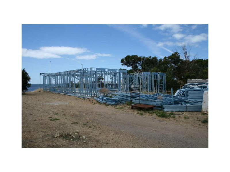 85 Black Point Drive, Black Point SA 5571