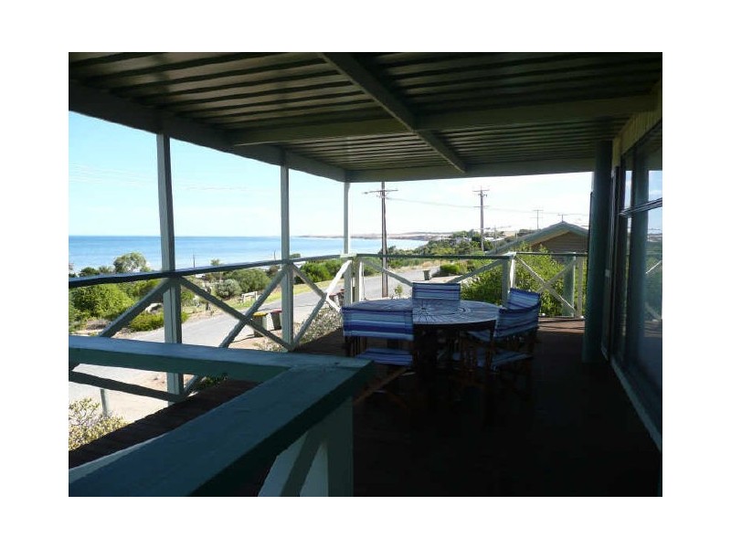 5 Chapman Road, Rogues Point SA 5571