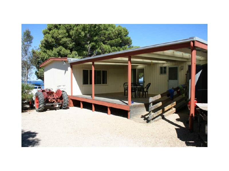 83 Main Coast Road, Pine Point SA 5571