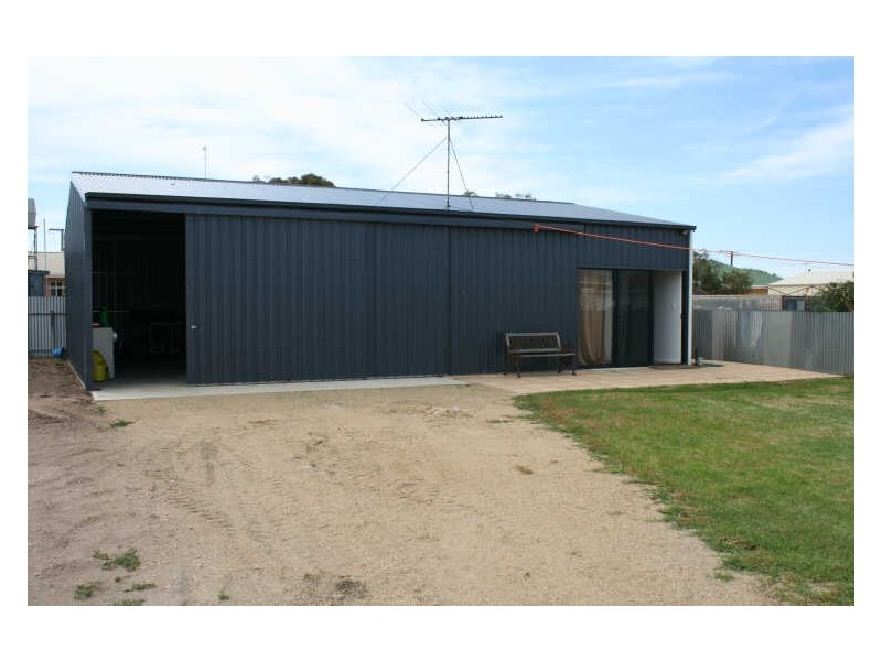 1 Yoolamardy Parade, Port Clinton SA 5570