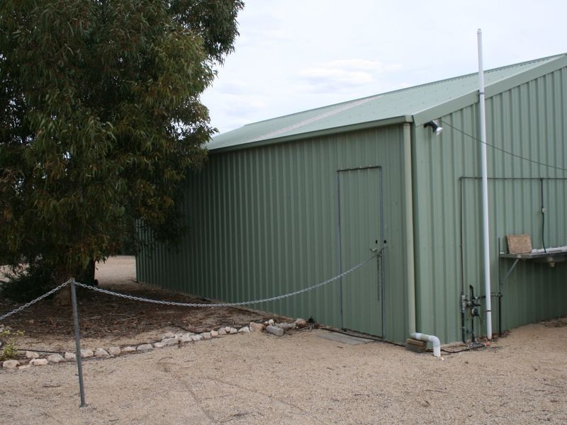 106 Black Point Drive, Black Point SA 5571