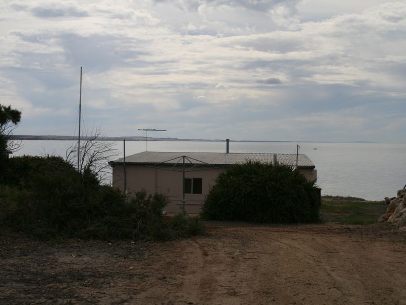 106 Black Point Drive, Black Point SA 5571