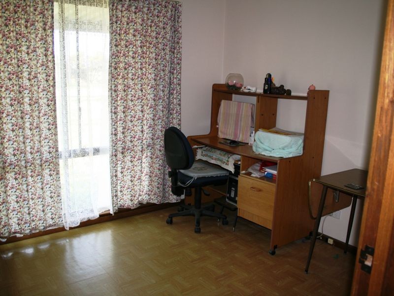 4 Wandilta Terrace, Port Clinton SA 5570