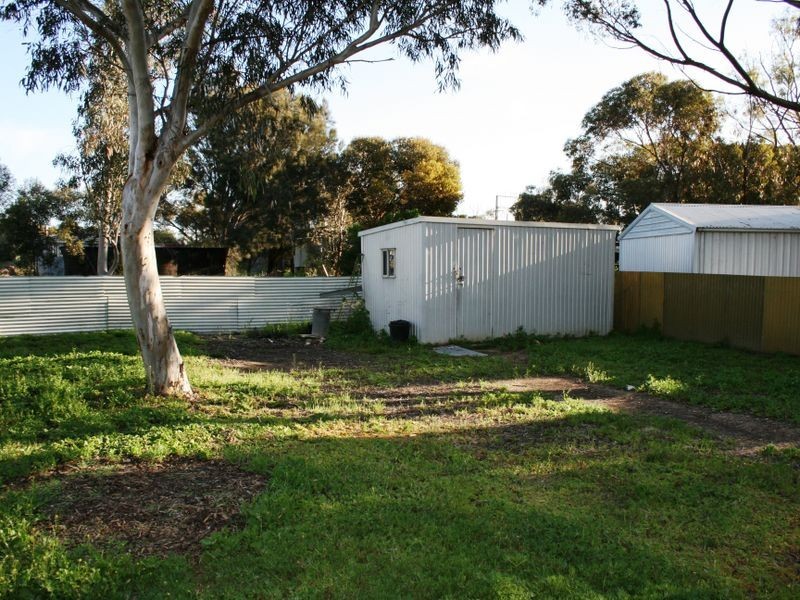 4 Wandilta Terrace, Port Clinton SA 5570