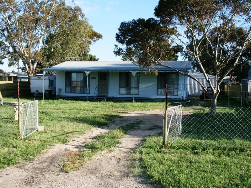 4 Wandilta Terrace, Port Clinton SA 5570