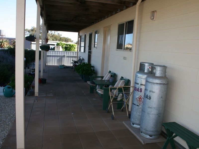 5 Esther Lane, Port Julia SA 5575