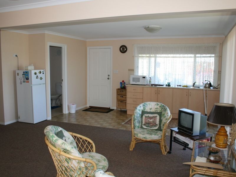 5 Esther Lane, Port Julia SA 5575